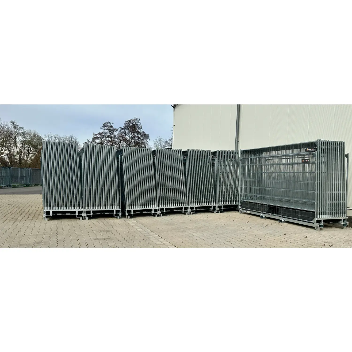 Bauheld24 - Bauzaun BH Standard Paket 300 Stück - Länge 1.050m