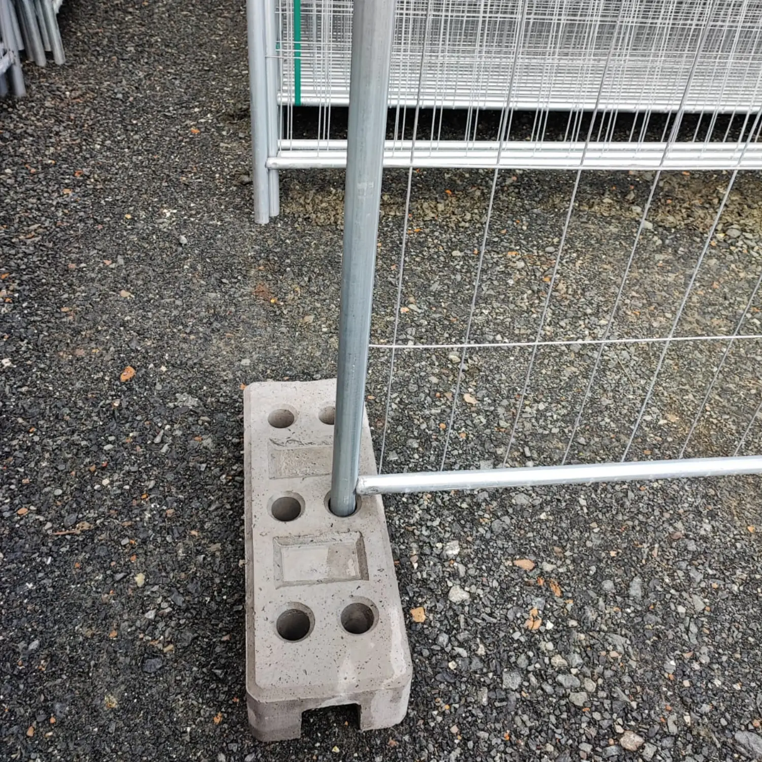 Bauheld24 - Bauzaun BH1 - engmaschig - Paket 40