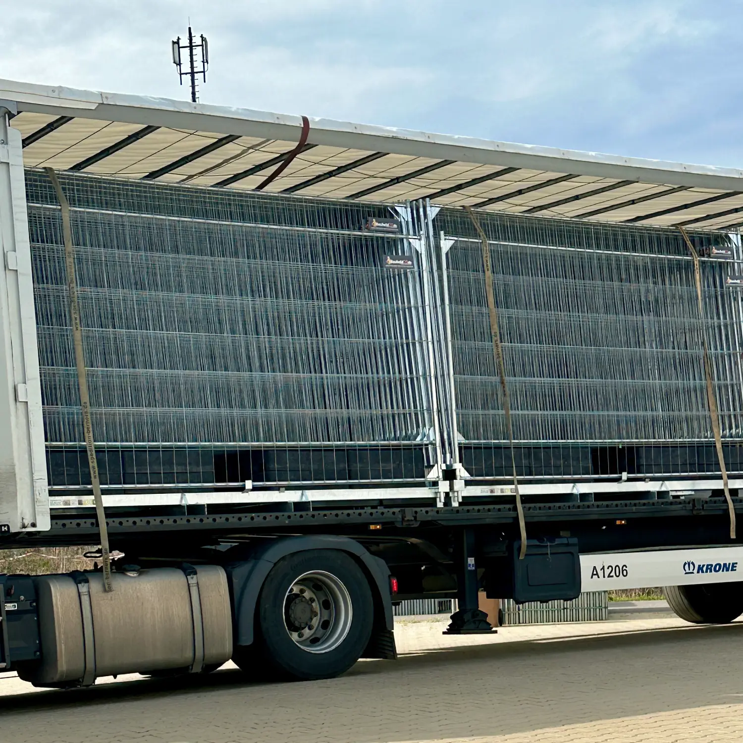 Bauheld24 - Bauzaun BH Standard Paket 300 Stück - Länge 1.050m